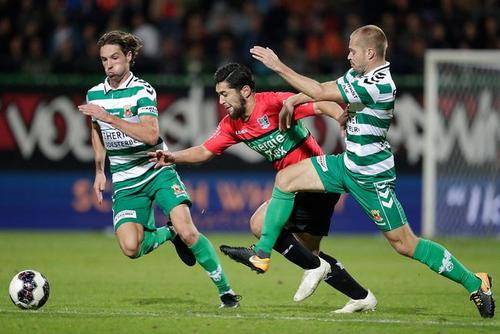 卡此刻正走 卡此刻正走